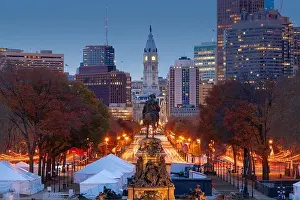 Philadelphia, Pennsylvania, USA in autumn overlooking Benjamin Franklin Parkway