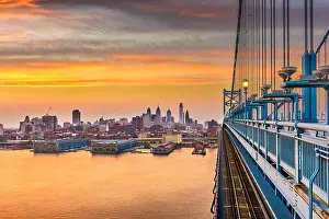 Philadelphia, Pennsylvania, USA downtown skyline from the Benjamin Franklin Bridge at twilight
