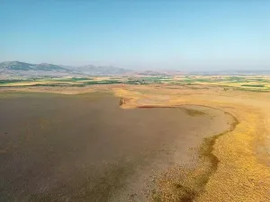 Disaster Prints: Photo of Karatas lake in Burdur dried up due to drought caused by global warming
