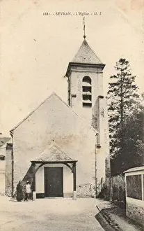 A photograph from between 1900 and 1910 shows the Église Saint-Martin in Sevran