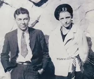 Bonnie Prints: A photograph of Bonnie and Clyde