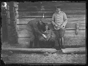 Mounted Prints: This photograph shows a conversation between a Polish uhlan of the 2nd Uhlan Regiment and German officers in Volhynia