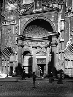 Lyon Prints: A photographic still image records the portal of Saint-Jean-Baptiste Cathedral in Lyon