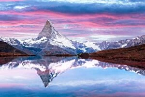 Images Dated 20th October 2018: Picturesque landscape with colorful sunrise on Stellisee lake
