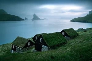 Images Dated 31st July 2019: Picturesque view of tradicional faroese grass-covered houses in the village Bour