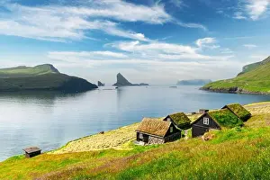 Picturesque view of tradicional faroese grass-covered houses