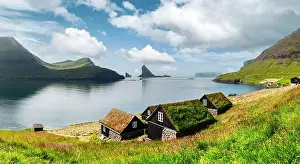 Picturesque view of tradicional faroese grass-covered houses