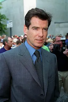 PIERCE BROSNAN.ACTOR.25/06/1999.S39D35