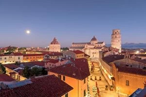 Images Dated 19th December 2021: Pisa, Italy townscape view at night