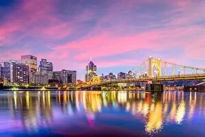 Images Dated 27th October 2017: Pittsburgh, Pennsylvania, USA skyline on the Allegheny River