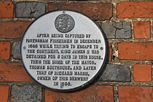 Detention Prints: Plaque in Faversham Kent referring to the detention of King James II in 1698