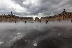 Gironde Prints: Playing in Water Mirror, Le Miroir d'eau