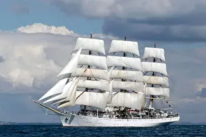 2016 Prints: Polish tall ship Dar Mlodziezy, Torbay, 2016