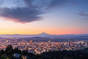 Images Dated 20th June 2018: Portland, Oregon, USA skyline at dawn with Mt. Hood in the distance at dawn