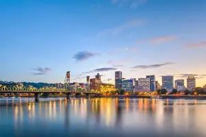 Portland, Oregon, USA skyline at dusk on the Willamette River