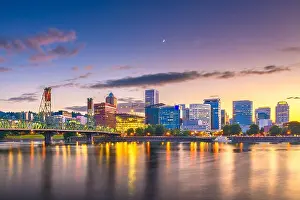 Portland, Oregon, USA skyline at dusk on the Willamette River