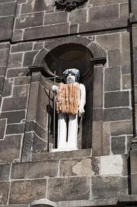 Honeymoon Prints: Porto: the sculpture of St. John Baptist