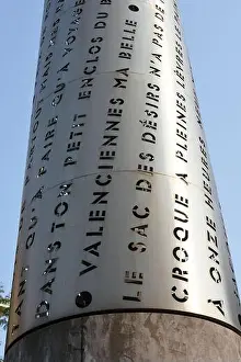 Pointe Prints: Positionnée sur l'emplacement de l'ancien Beffroi