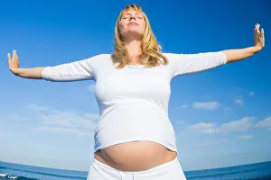 Salute Prints: Pregnant woman by the sea