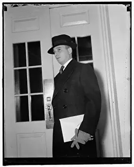 Minister Prints: President breaks precedent. Washington