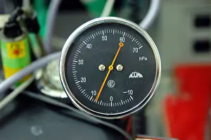 Gauge Prints: Pressure gauge indicator
