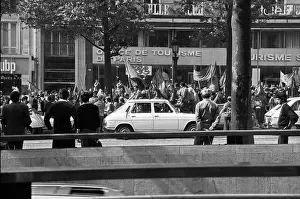 1978 00 00 Prints: A procession of Beziers fans on the occasion of the victory in the rugby club championship
