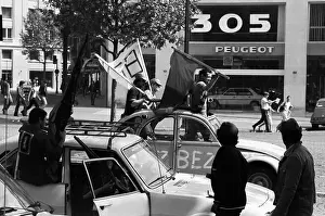 1978 00 00 Prints: A procession of Beziers fans on the occasion of the victory in the rugby club championship