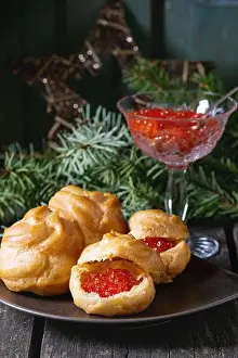 Caviar Prints: Profiteroles with red caviar