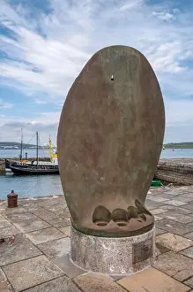 Harbors Prints: Propellor blade of HMS Oceania that sank off Shetland in 1914