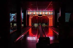 Pins Prints: Pussycat bowling lane in New York's Bowlmor in Times Square