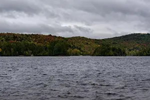 Mont Tremblant Prints: Québec - Lac Ouimet