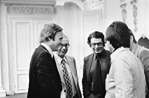 Procedure Prints: During the question hour in the House of Representatives a meeting' of Terlouw