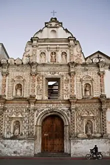 Quetzaltenango Cathedral. Parque Central in Quetzaltenango, Guatemala
