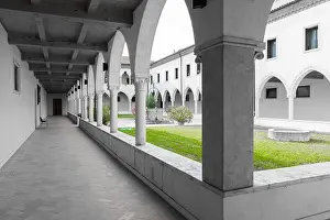 Archway Prints: rectangular cloister with Gothic arches and marble columns