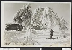 This refers to a photograph of Skjennungshytten