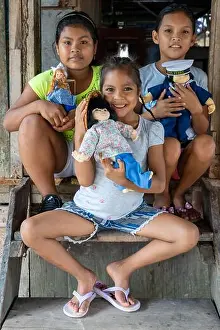 Adaptable Prints: Riberenos (River People) children from the village of Barrio Florido in the Peruvian Amazon