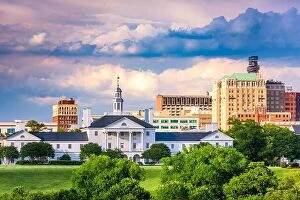 Images Dated 7th June 2016: Richmond, Virginia, USA downtown cityscape