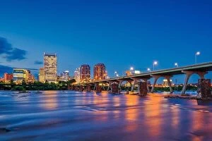 Images Dated 7th June 2016: Richmond, Virginia, USA downtown skyline on the James River
