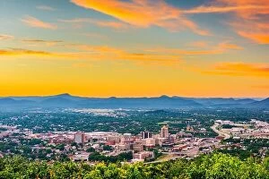 Images Dated 19th June 2016: Roanoke, Virginia, USA downtown skyline from above at dusk