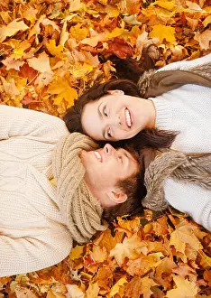 Leafs Prints: romantic couple in the autumn park