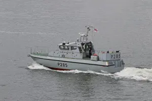 Stern Prints: The Royal Navy Scimitar class patrol boat HMS SABRE (P285)
