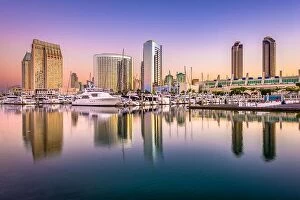 Images Dated 26th February 2016: San Diego, California, USA downtown cityscape at night