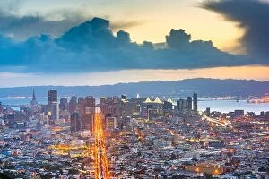 Images Dated 6th March 2016: San Francisco, California, USA downtown skyline at dawn