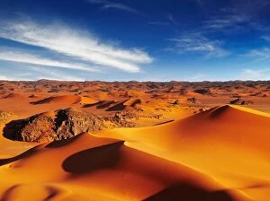 Images Dated 2nd December 2010: Sand dunes of Sahara Desert, Tadrart, Algeria