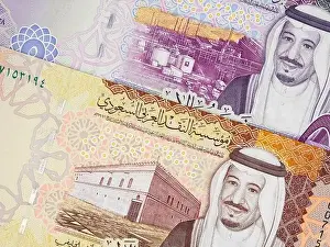 Saudi Arabia currency 5 and 10 riyal (2016) banknotes closeup, Saudi Arabian money close up