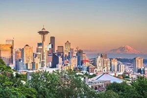 Images Dated 3rd July 2018: Seattle, Washington, USA downtown city skyline at dusk