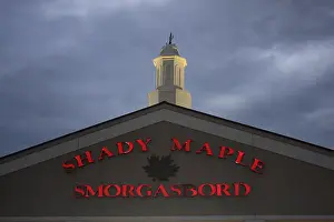 Cafeteria Prints: The Shady Maple Smorgasbord buffet in Lancaster County, PA, USA