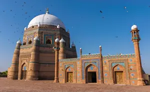 Pakistan Prints: Shah Rukn-e-Alam Tomb: A Majestic Sufi Shrine in the Heart of Multan