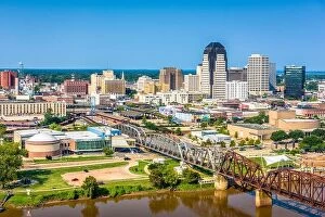 Images Dated 5th September 2017: Shreveport, Louisiana, USA downtown skyline over the river