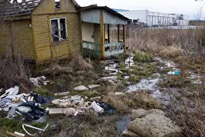 Small, largely disused, area between Tallinn Airport (Tallinna Lennujaam) and Soodevahe. Some homeless and very poor people live in this area, many of